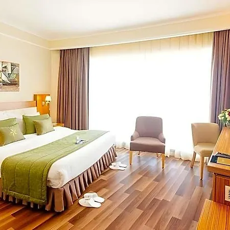 Grand Pasha & Casino Hotell
